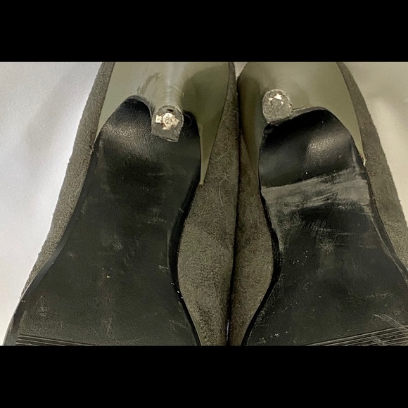 Delicious Gray Suede Platform Stiletto Heels 9 - Picture 15 of 16